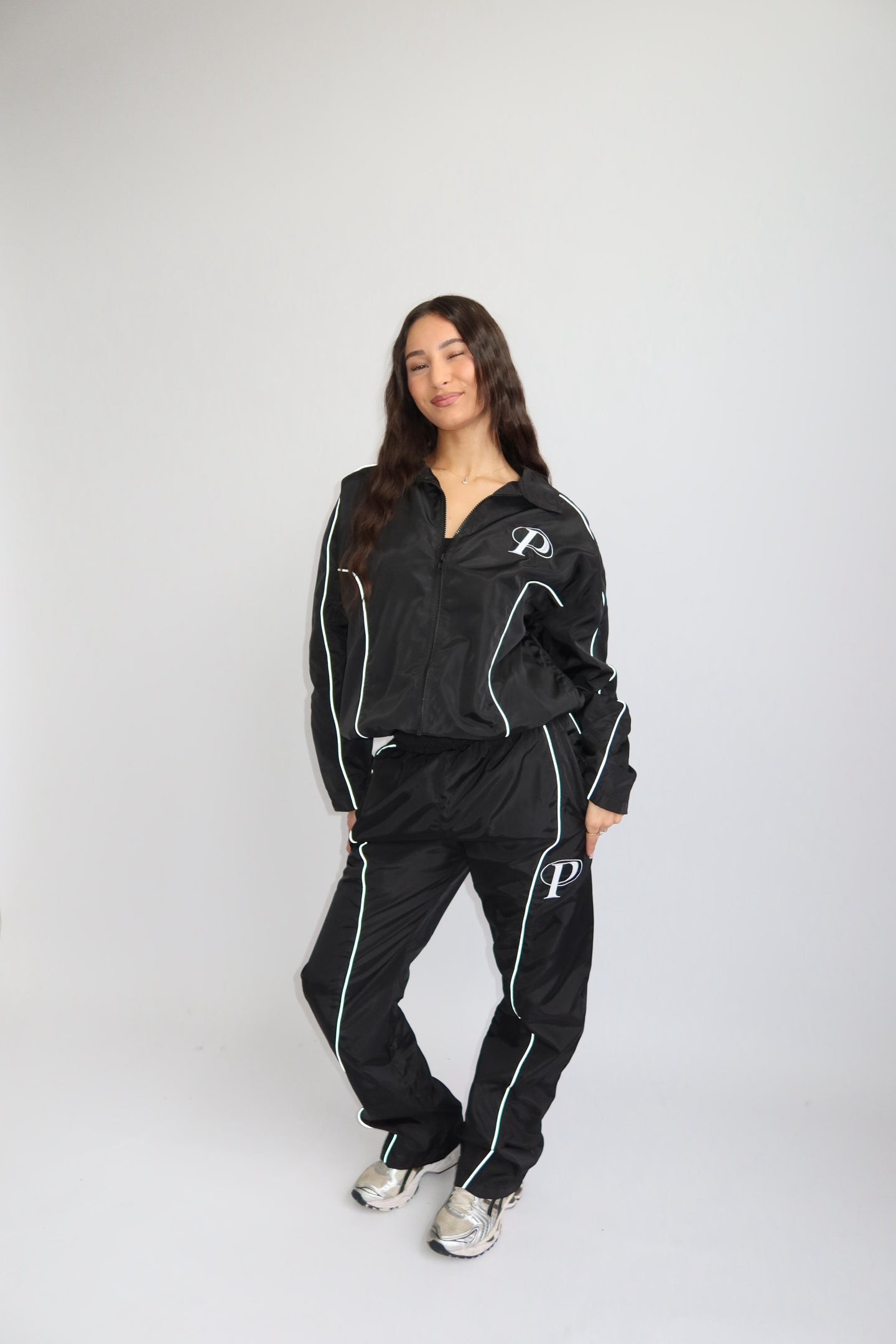 PRIORITY WIND TRACKSUIT SHINE – BLACK