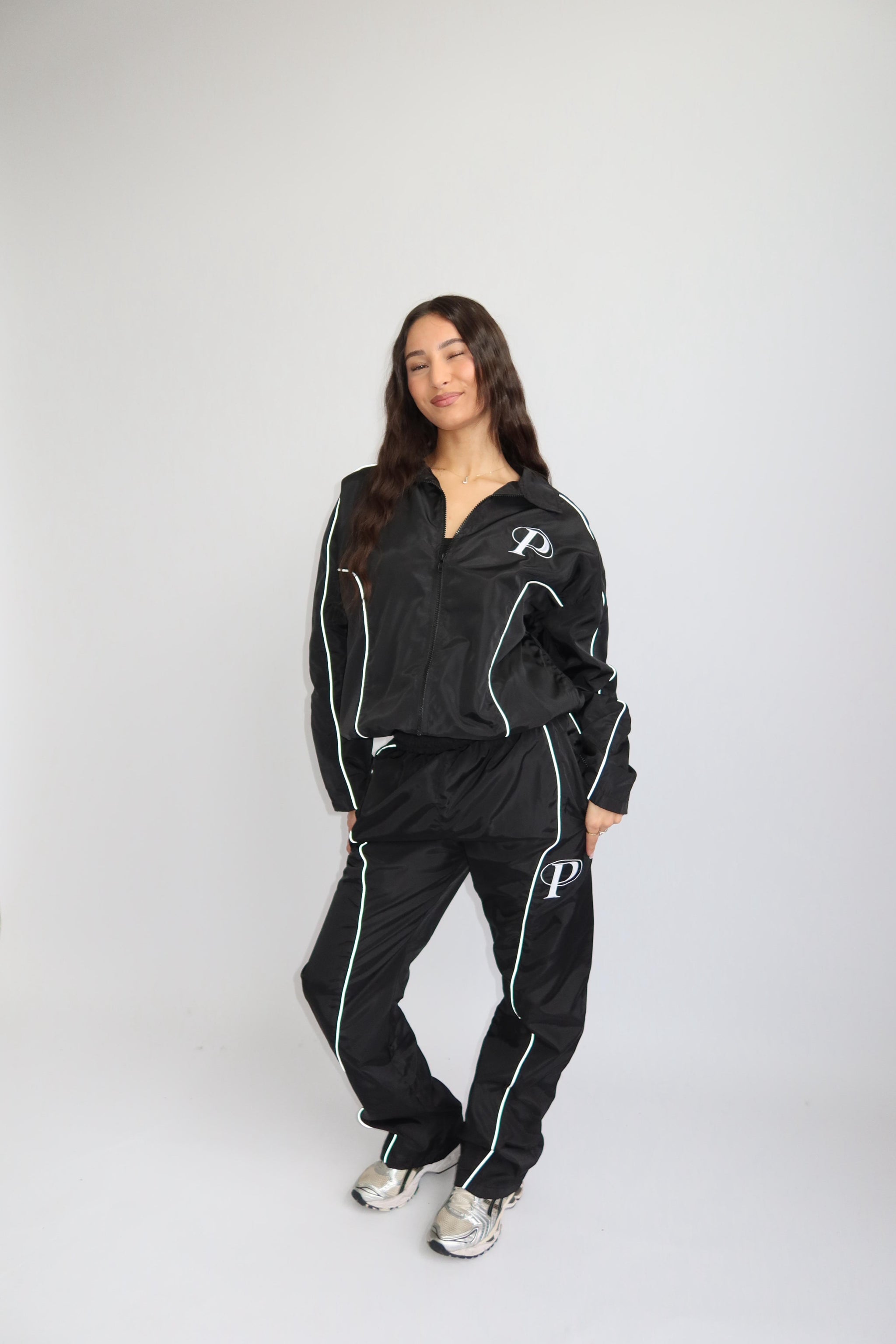 PRIORITY WIND TRACKSUIT SHINE – BLACK