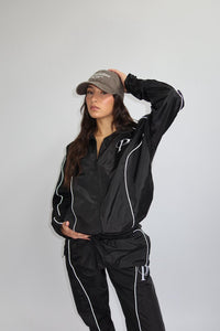 PRIORITY WIND TRACKSUIT SHINE – BLACK