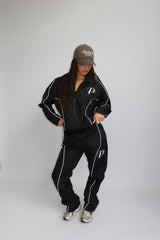PRIORITY WIND TRACKSUIT SHINE – BLACK