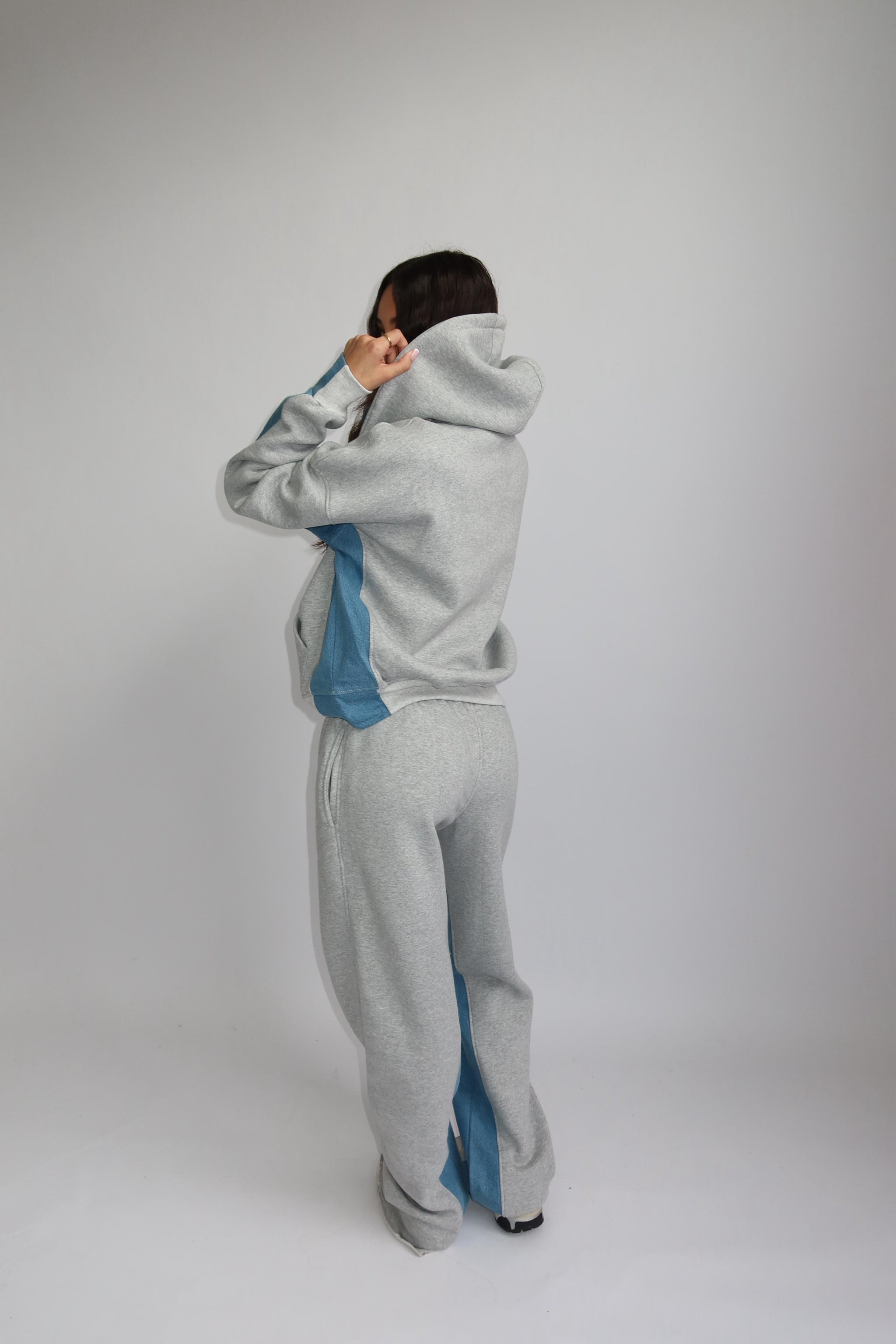 TRACKSUIT WITH DENIM PARTS – MELANGE GRAY