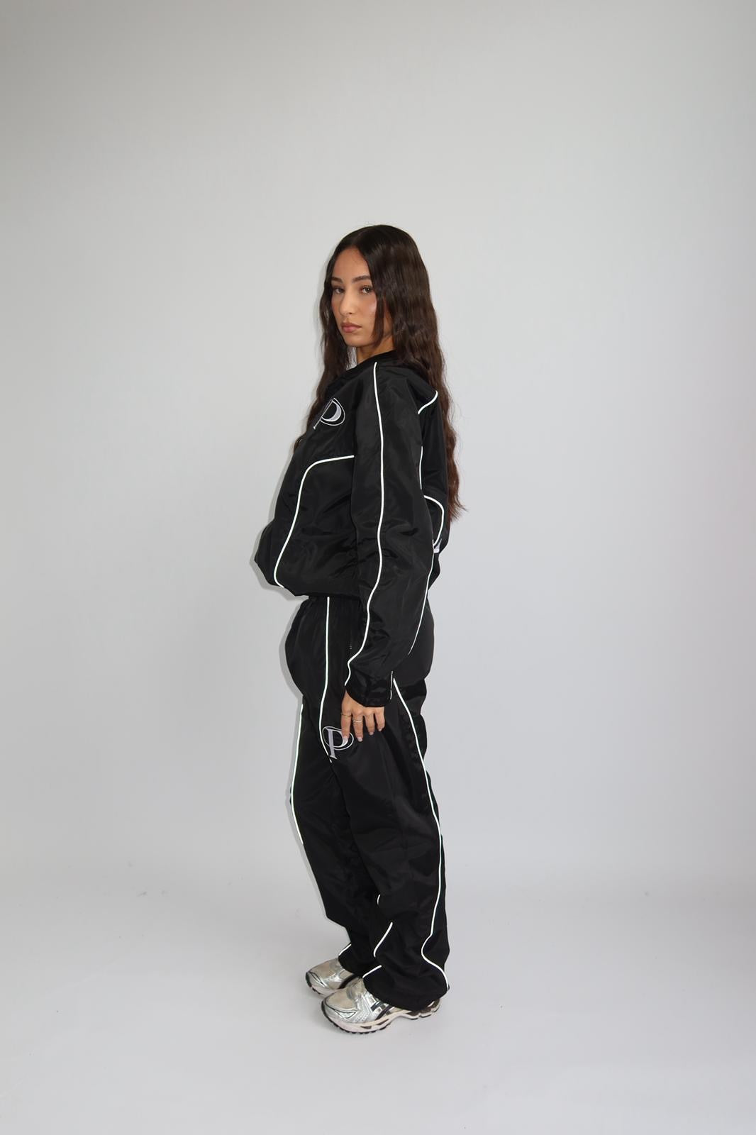 PRIORITY WIND TRACKSUIT SHINE – BLACK