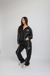 PRIORITY WIND TRACKSUIT SHINE – BLACK