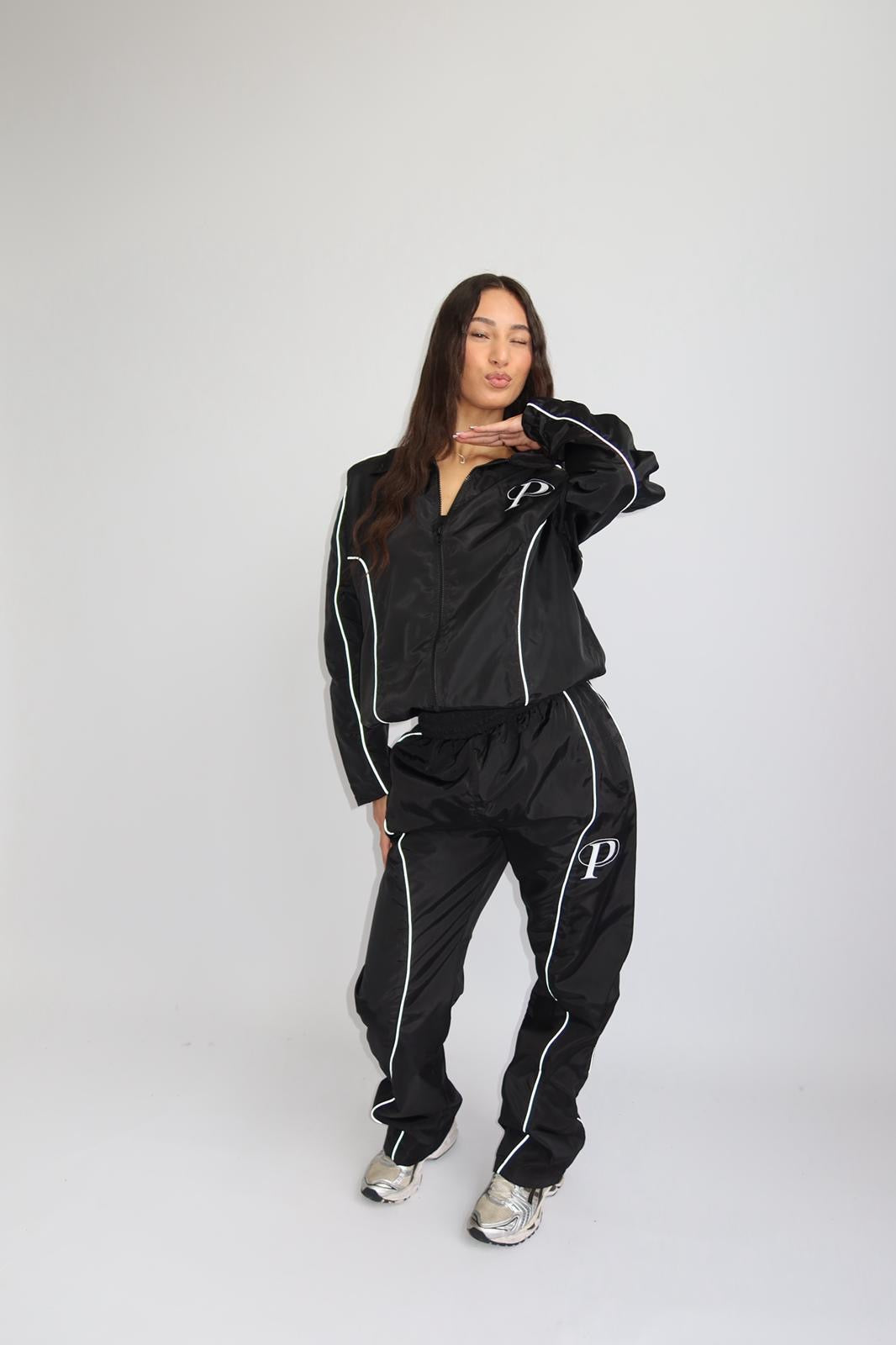 PRIORITY WIND TRACKSUIT SHINE – BLACK