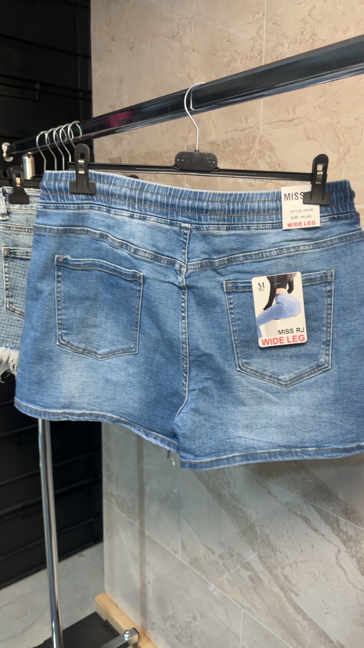 Plussize broekje maat 46
