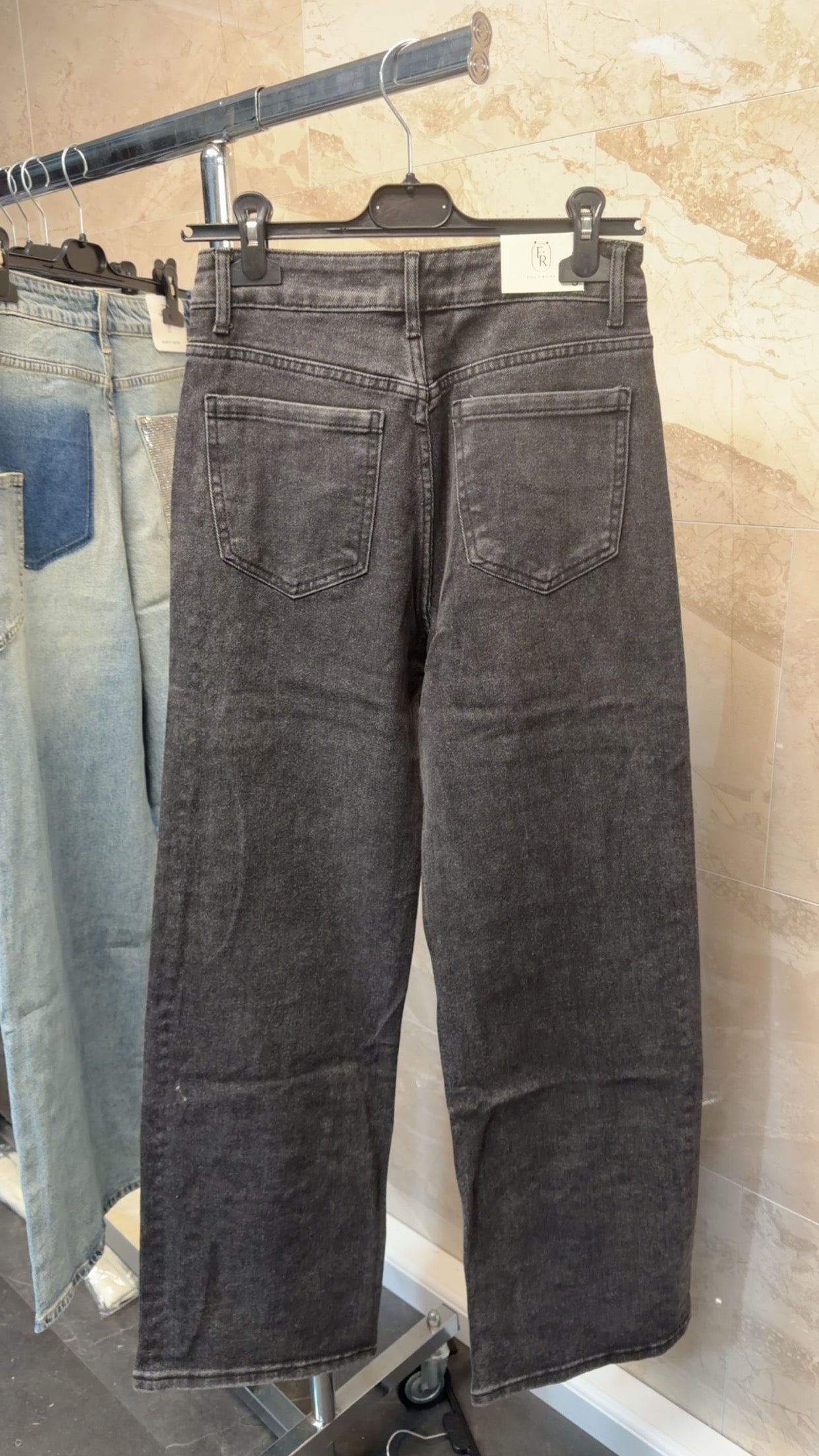 Lange broek zwart studs maat S
