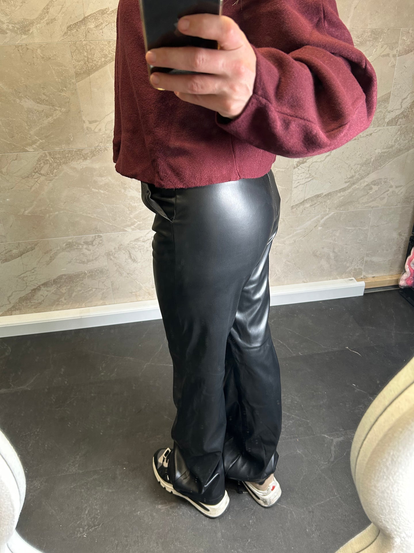 Trendy Leatherlook Broek