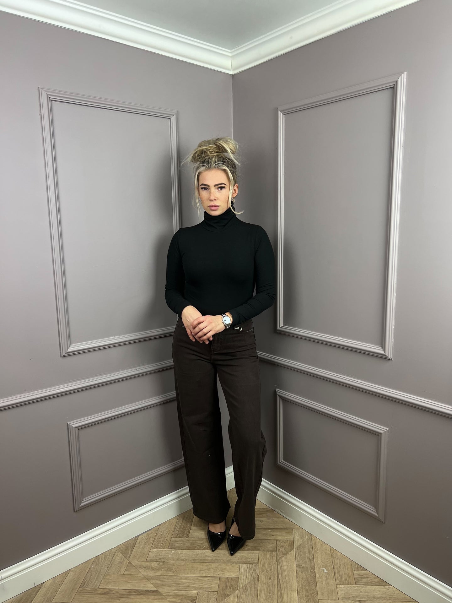 Body By Swan Col Zwart