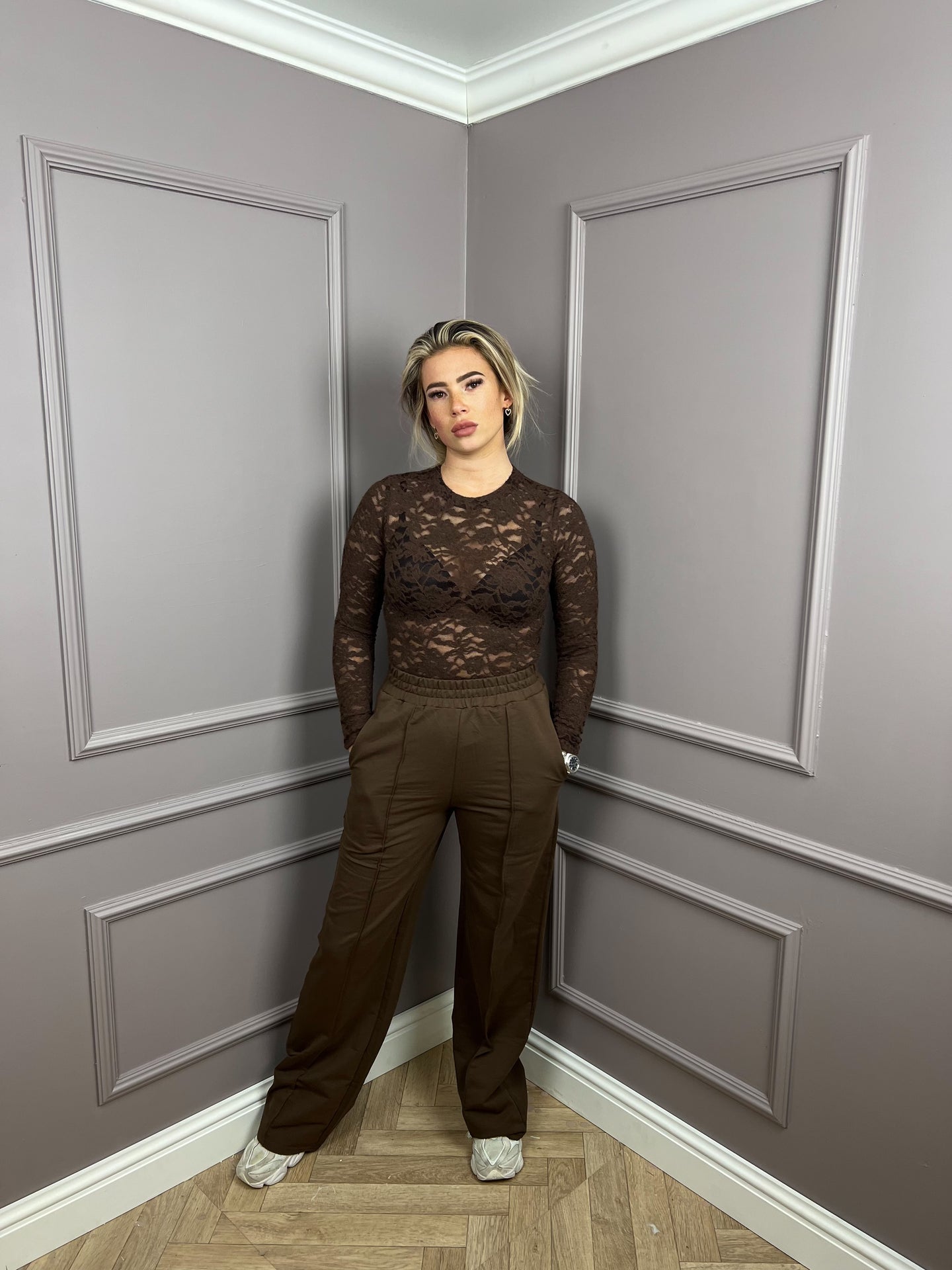 Top By Swan Lely Bruin