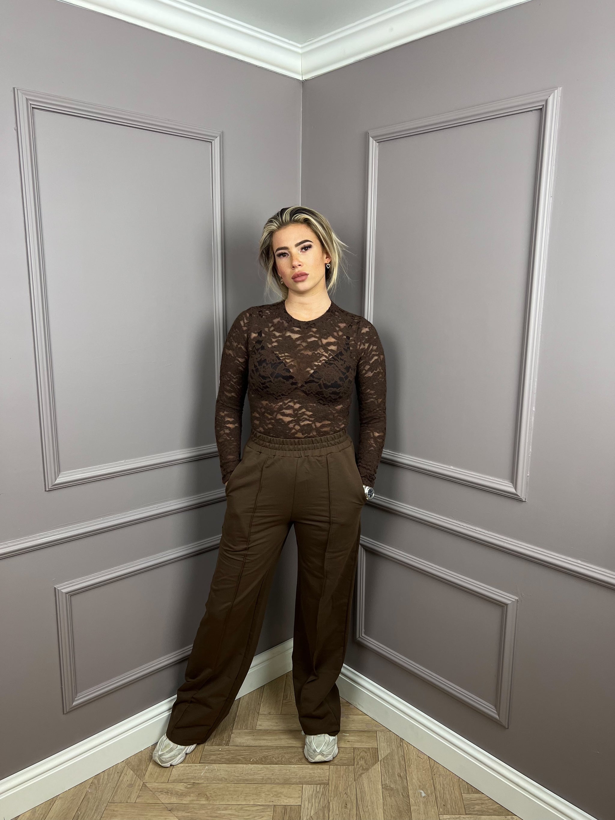 Top By Swan Lely Bruin